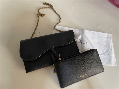 dior saddle wallet on chain